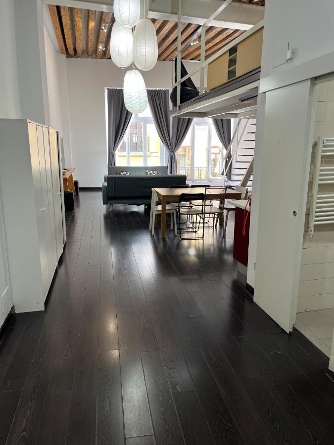马德里Carretas Duplex Exterior Izquierda公寓 外观 照片