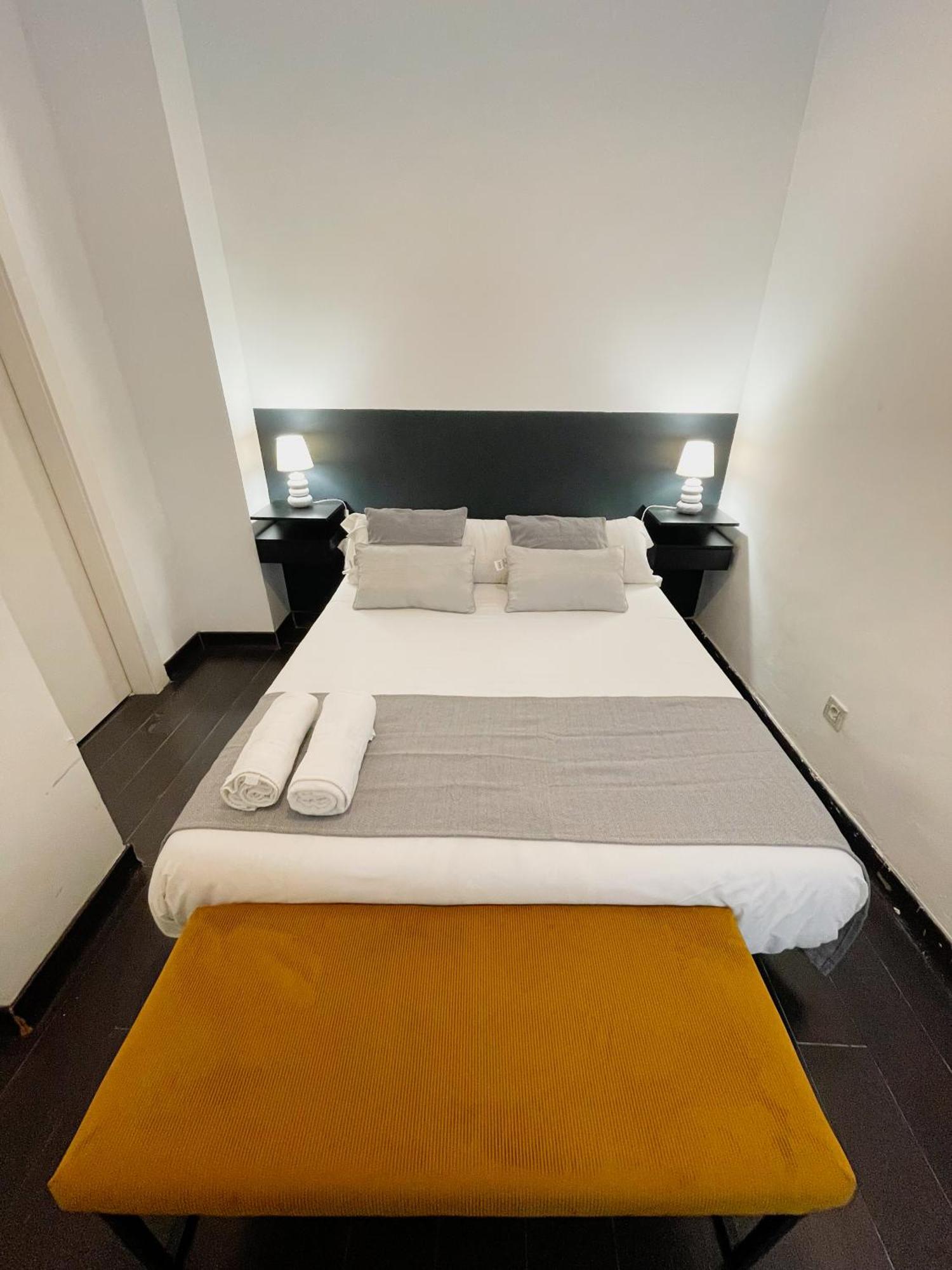 马德里Carretas Duplex Exterior Izquierda公寓 外观 照片