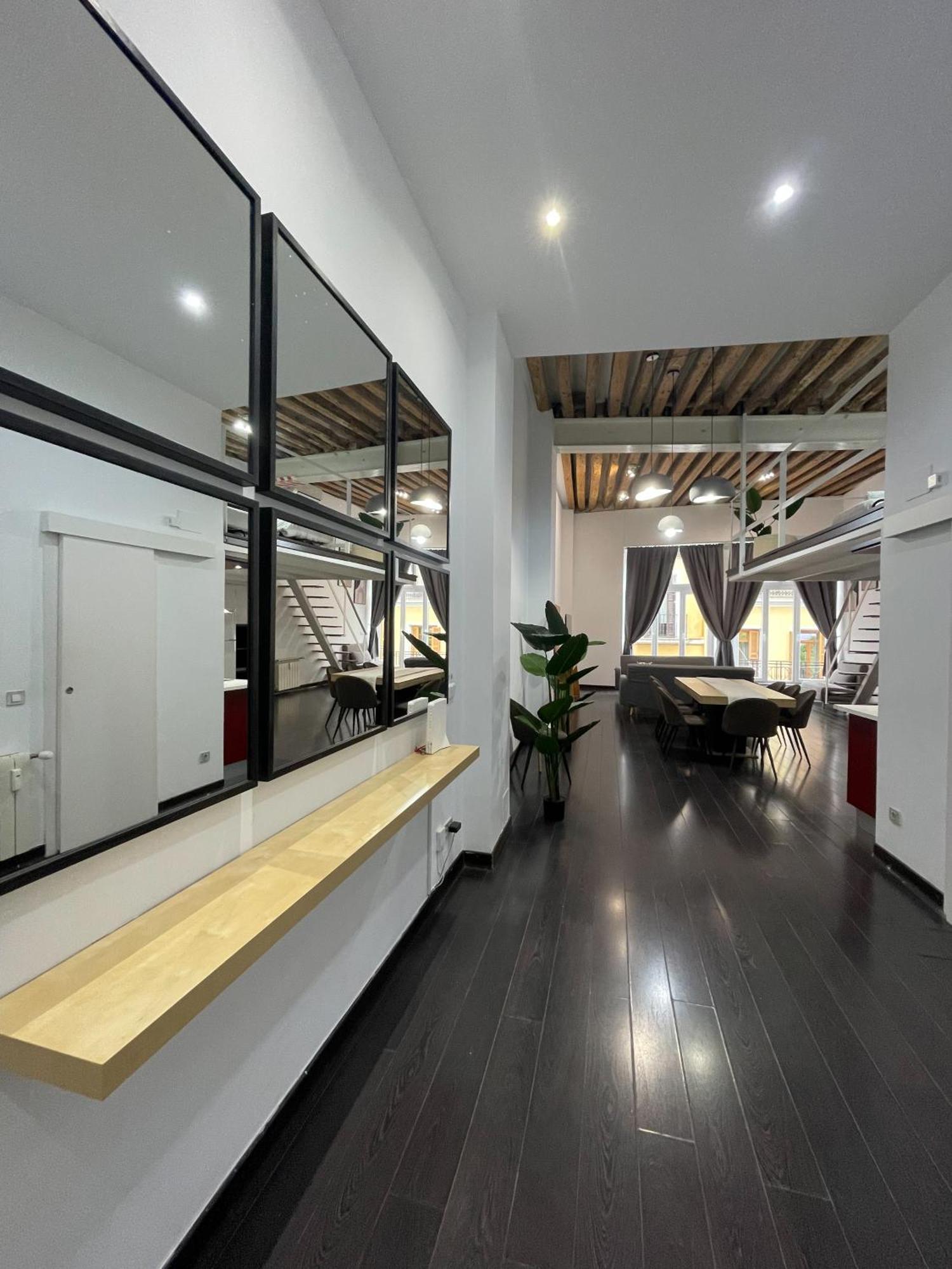 马德里Carretas Duplex Exterior Izquierda公寓 外观 照片
