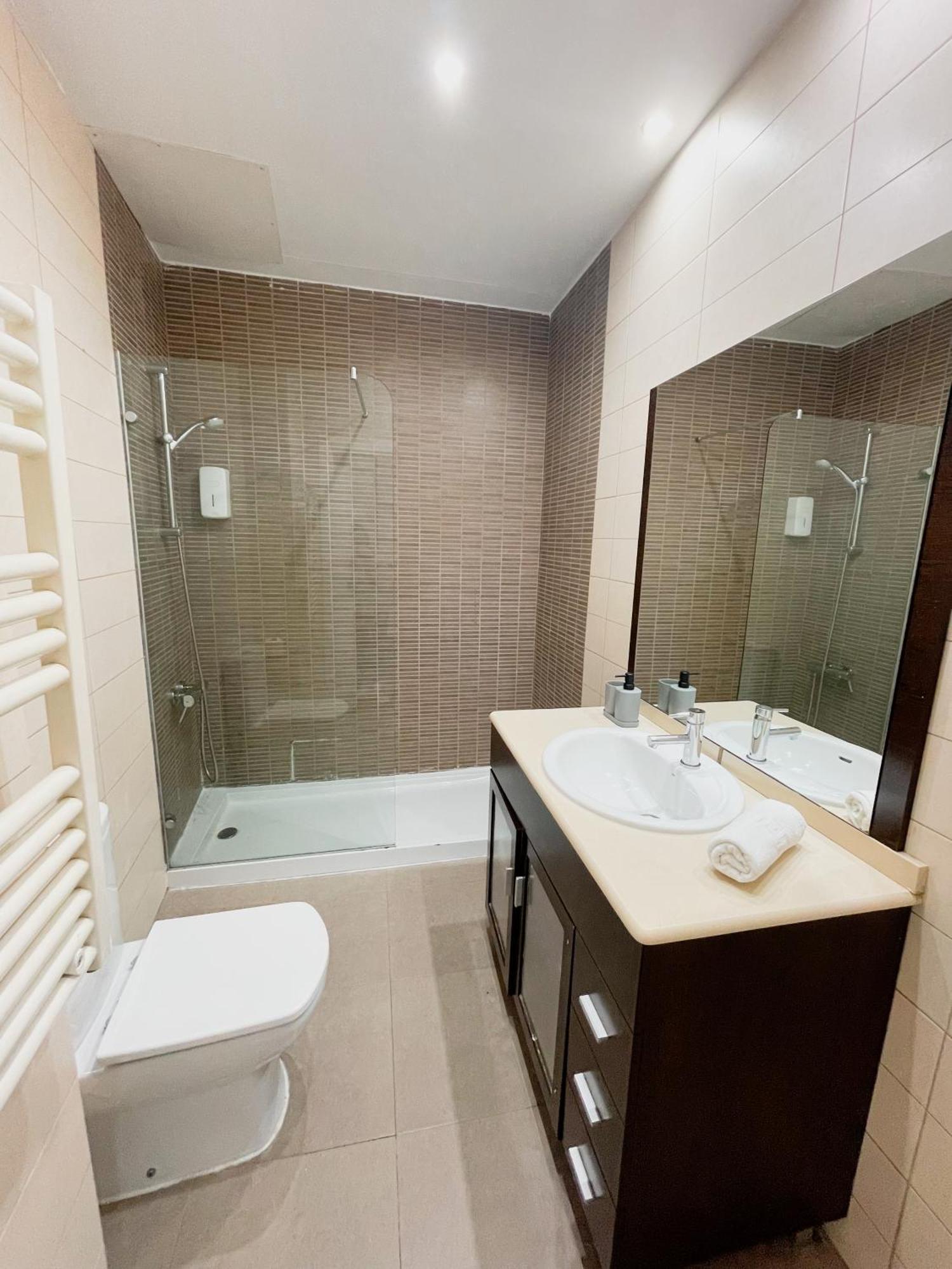 马德里Carretas Duplex Exterior Izquierda公寓 外观 照片