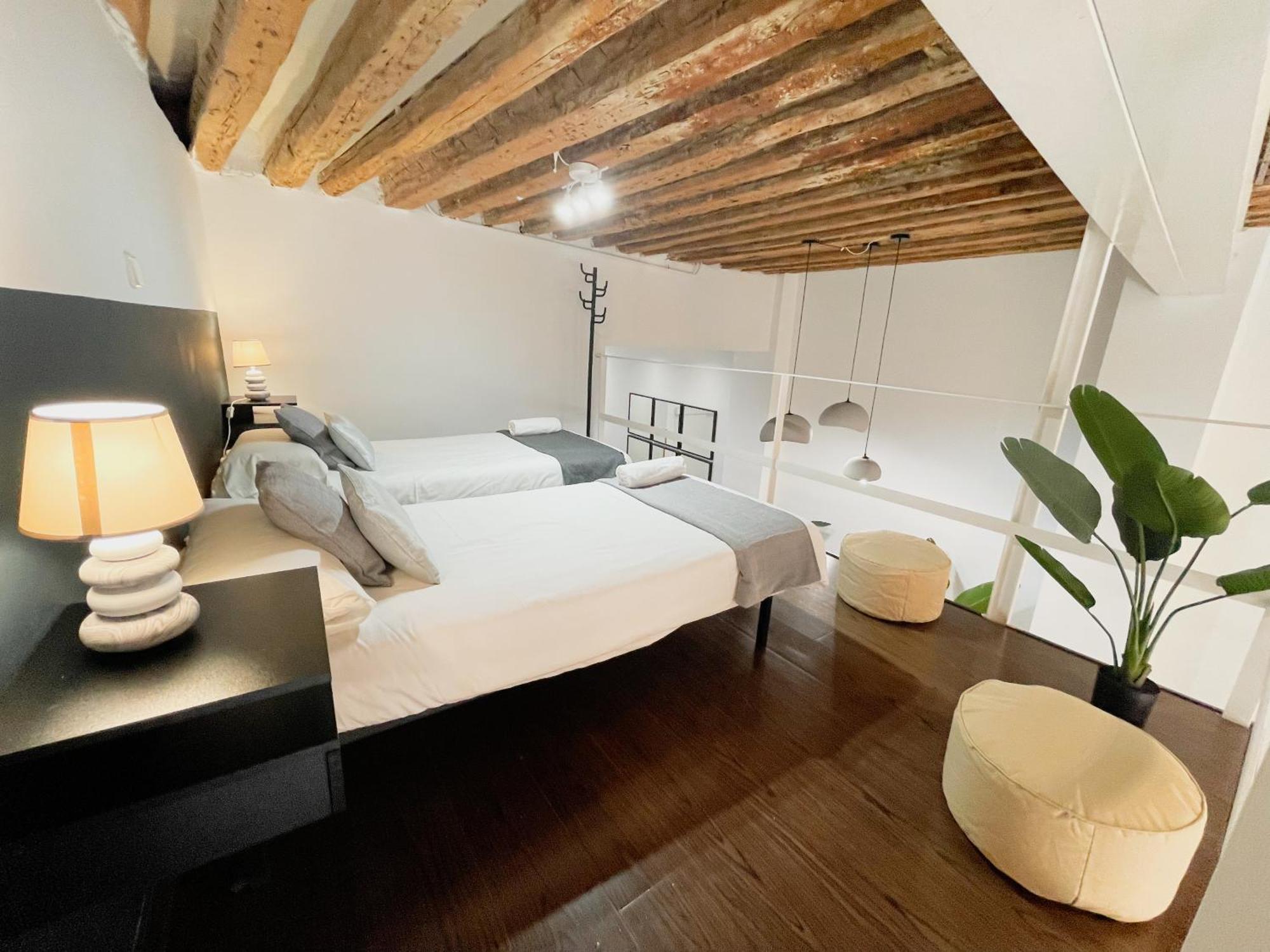 马德里Carretas Duplex Exterior Izquierda公寓 外观 照片
